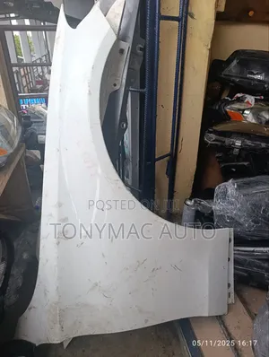 Mercedes Benz C300 2015,2016 Fender