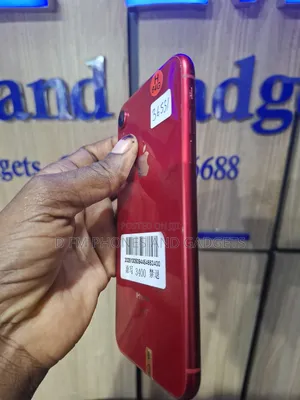 Apple iPhone XR 64 GB Red