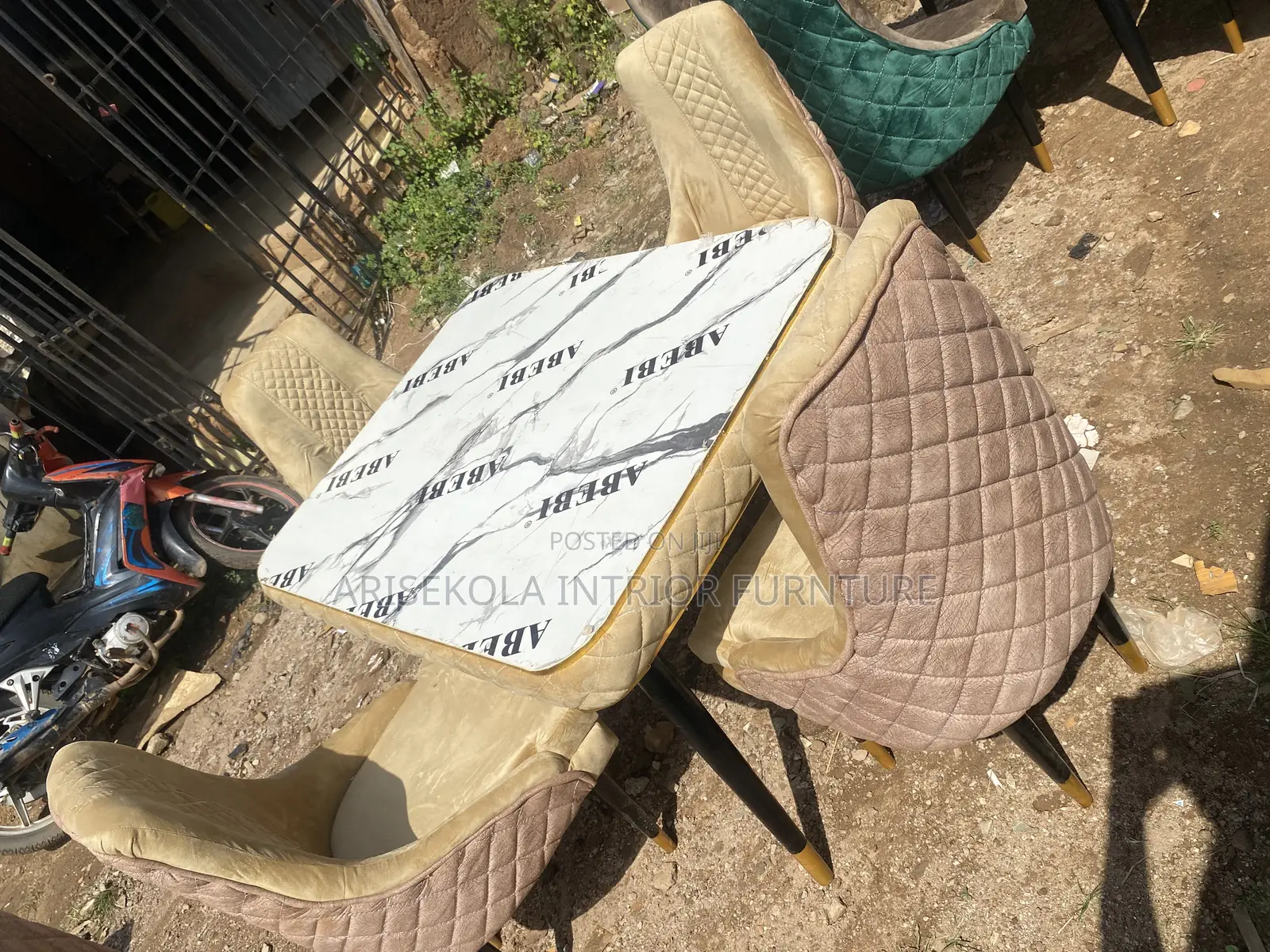 Arisekola Interior Designer