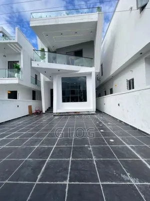 5bdrm Duplex in Ajah for sale