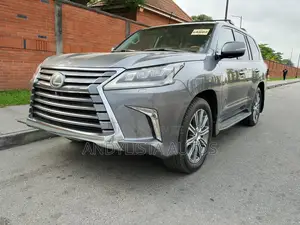 Lexus LX 570 AWD 2017 Gray