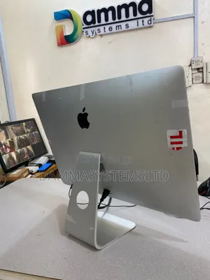 Desktop Computer Apple iMac 32GB Intel Core I7 SSD 512GB