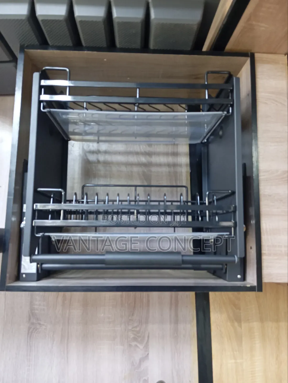 60cm Pull Down Plate Rack