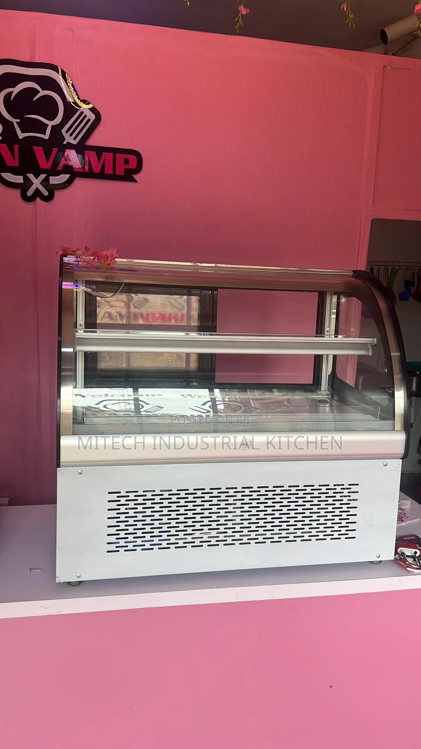 Cake Chiller