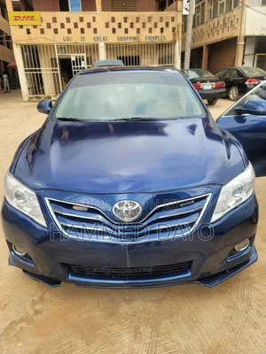 Toyota Camry SE 4dr Sedan (2.5L 4cyl 6AM) 2010 Blue