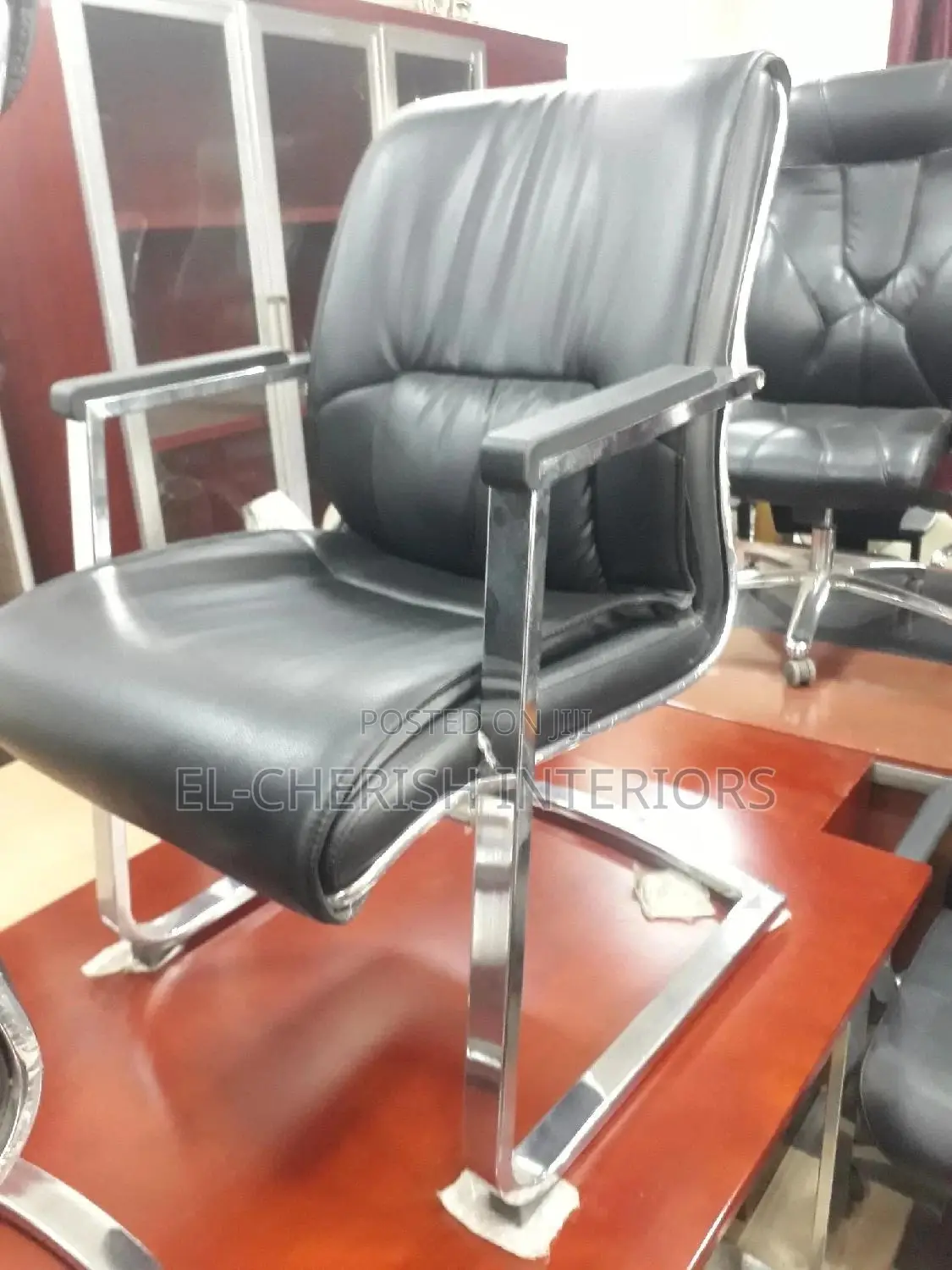 Executive Visitors Chair
