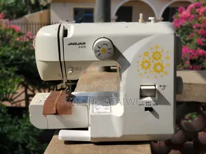 Table Top Sewing Machine