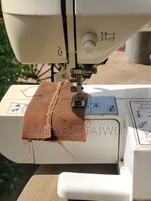 Table Top Sewing Machine