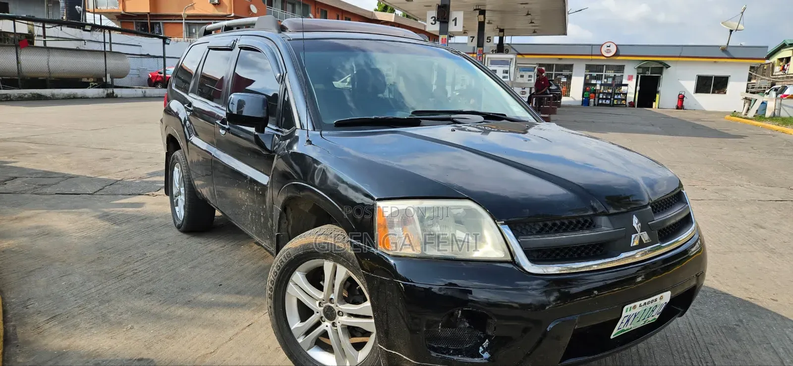 Mitsubishi Endeavor SE 2011 Black