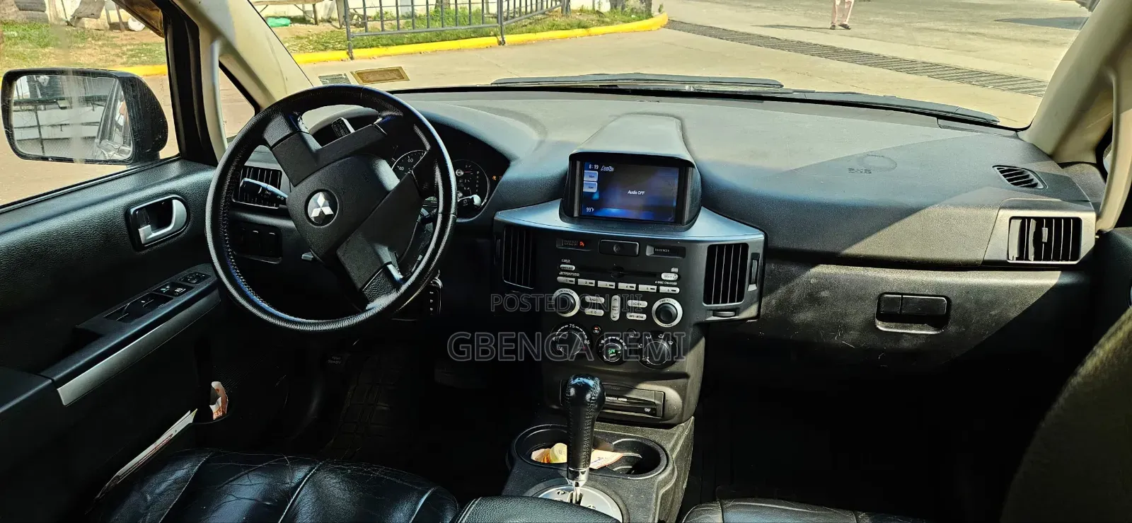 Mitsubishi Endeavor SE 2011 Black