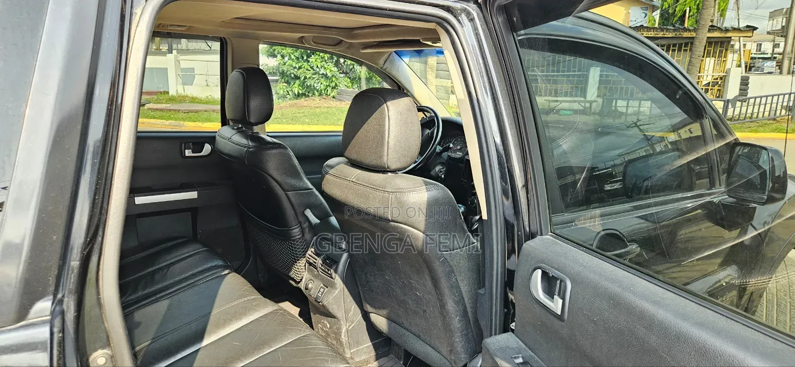 Mitsubishi Endeavor SE 2011 Black
