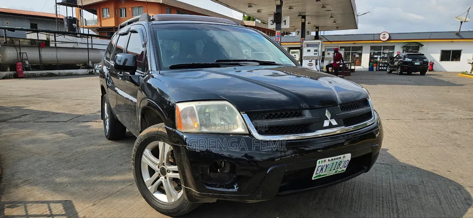 Mitsubishi Endeavor SE 2011 Black