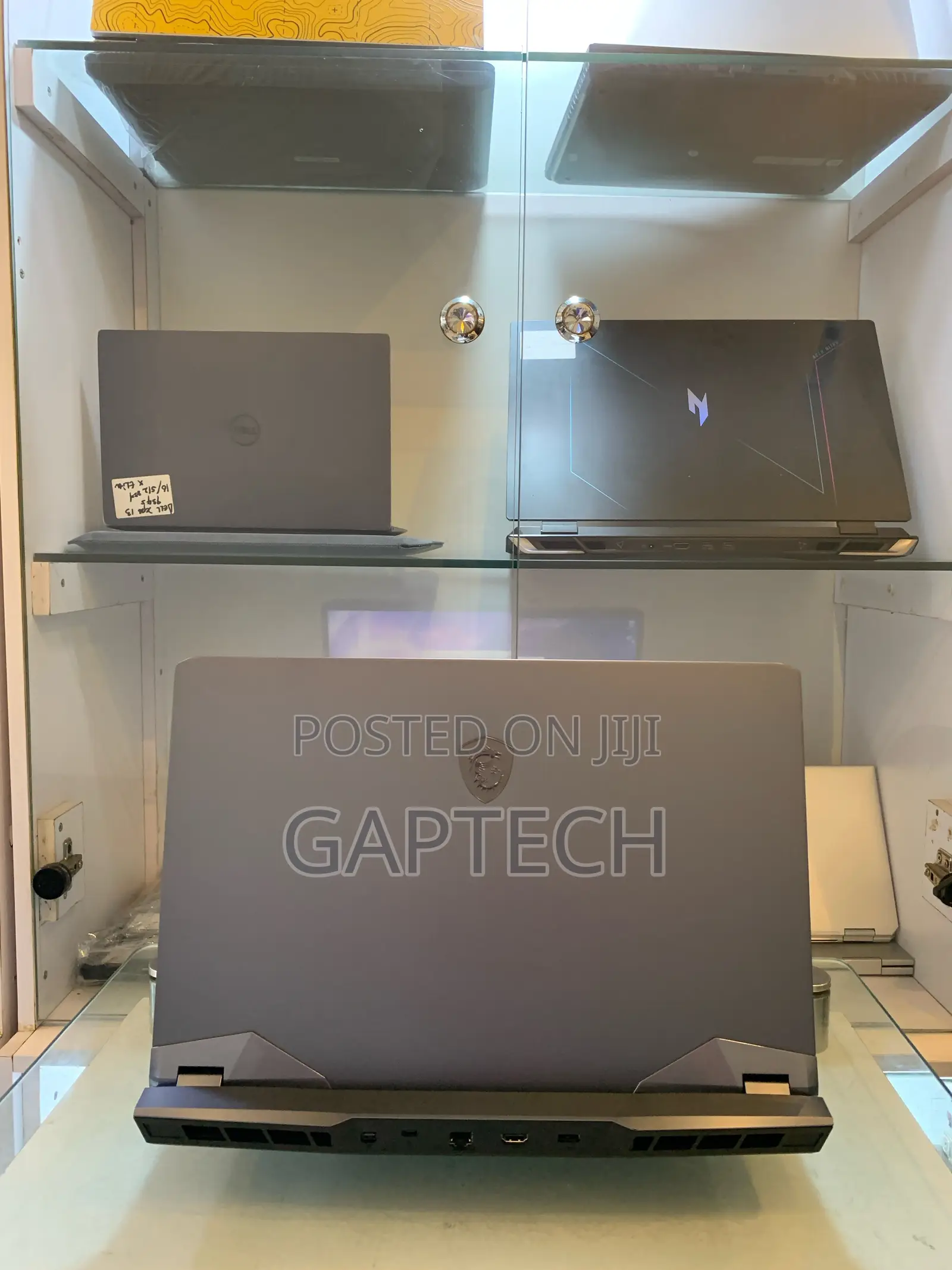 Laptop MSI Raider GE76 12UGS 16GB Intel Core i7 SSD 1T