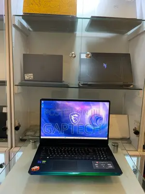 Laptop MSI Raider GE76 12UGS 16GB Intel Core i7 SSD 1T