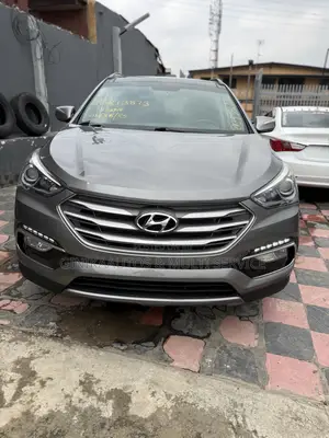Hyundai Santa Fe SE AWD 2016 Gray