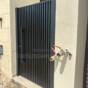 Pipe Design Mini Gate - Elegant Entrance