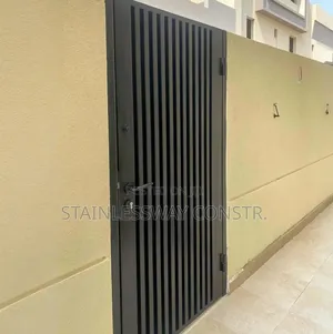 Pipe Design Mini Gate - Elegant Entrance