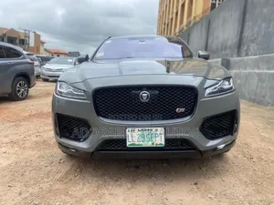 Jaguar F-Pace S 2017 Gray