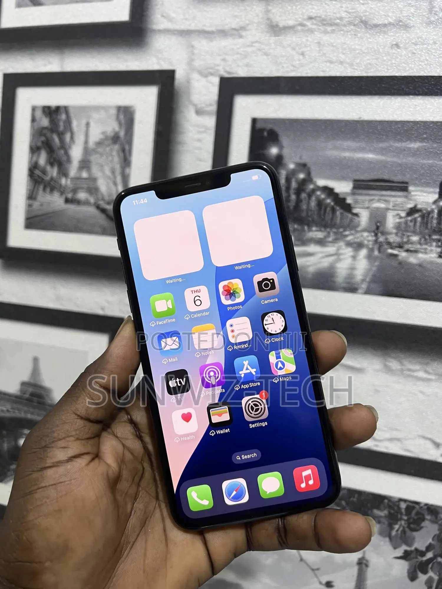 Apple iPhone 11 Pro Max 64 GB Gold