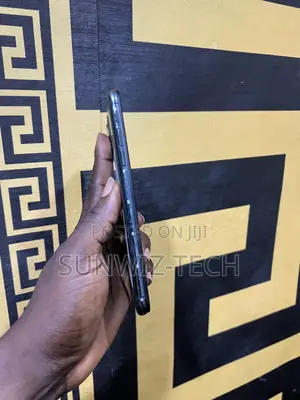 Apple iPhone 11 Pro Max 64 GB Green