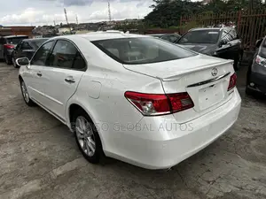 Lexus ES 350 2011 White