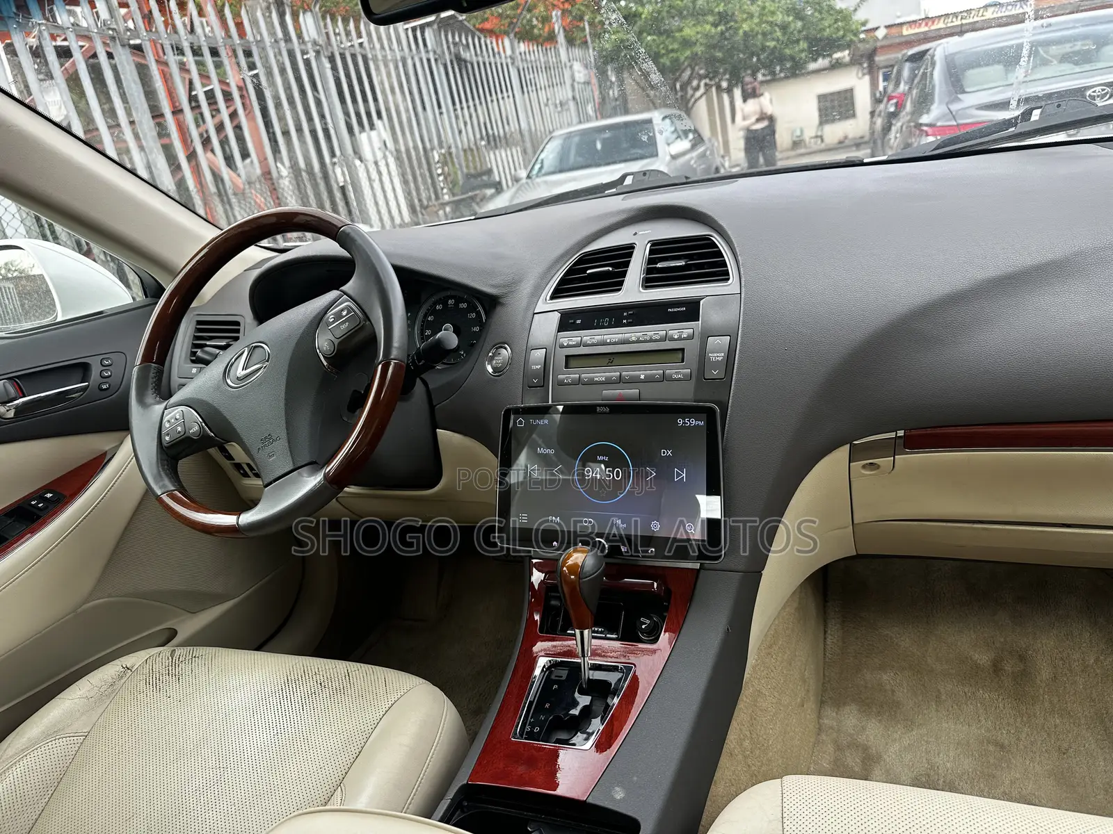 Lexus ES 350 2011 White
