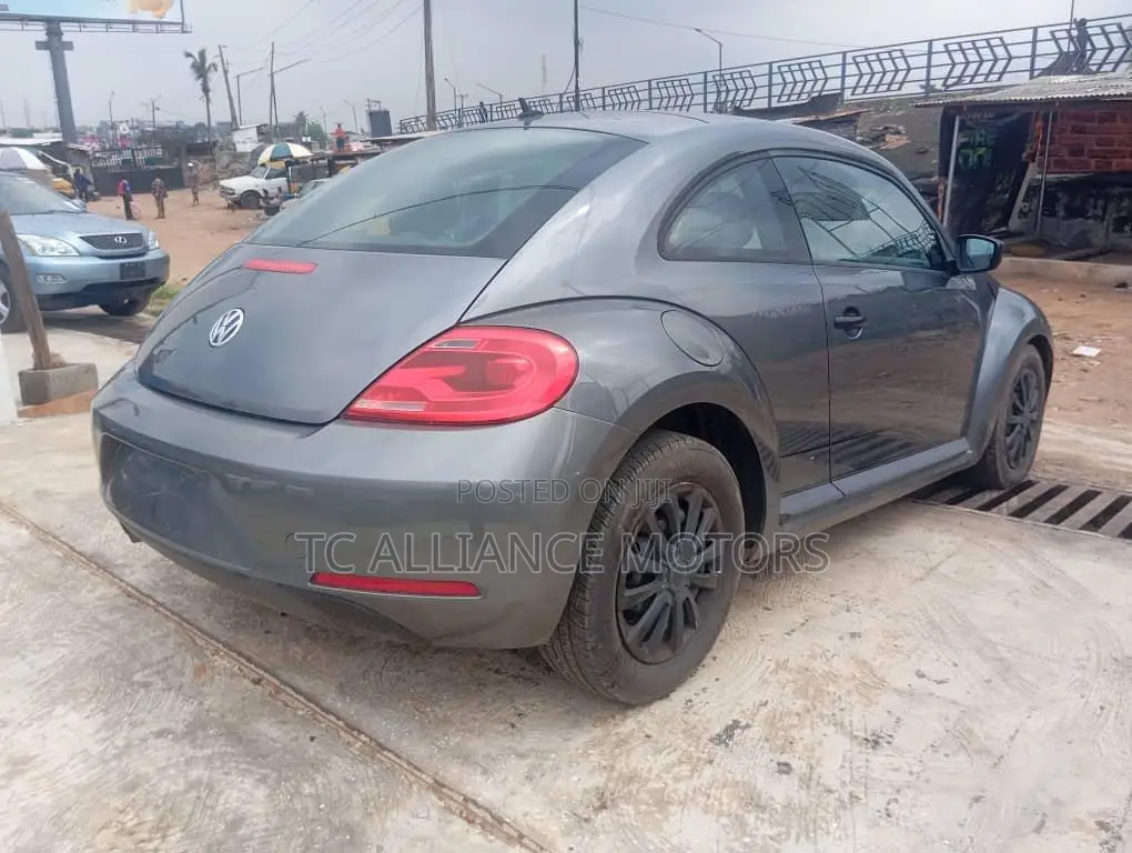 Volkswagen Beetle 2.5 Automatic 2012 Gray