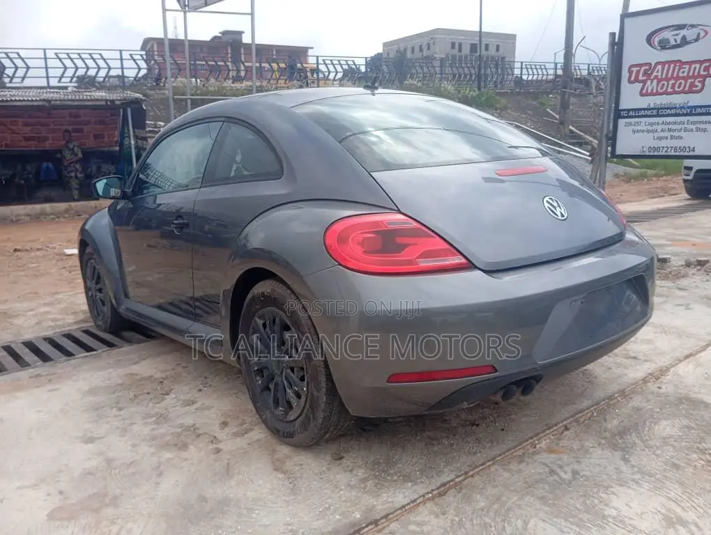 Volkswagen Beetle 2.5 Automatic 2012 Gray