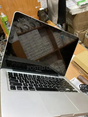 Laptop Apple MacBook Pro 2010 8GB Intel Core 2 Duo SSD 128GB