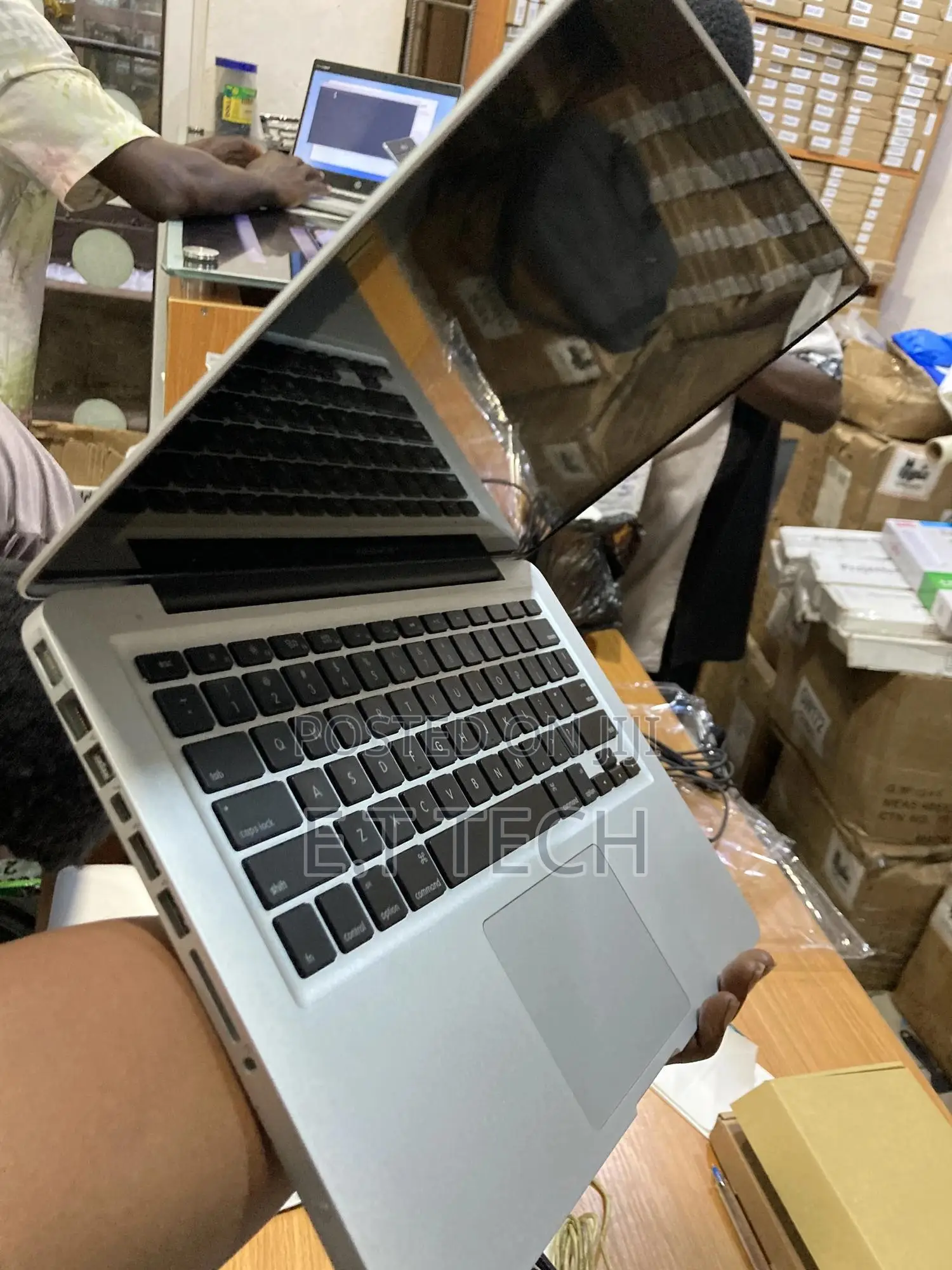 Laptop Apple MacBook Pro 2010 8GB Intel Core 2 Duo SSD 128GB