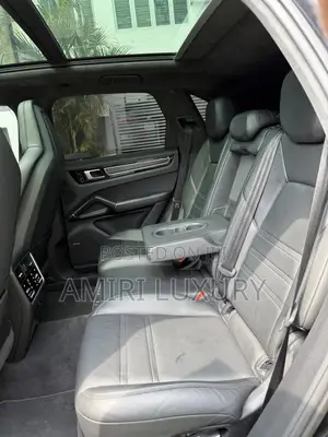 Porsche Cayenne 2021 Black