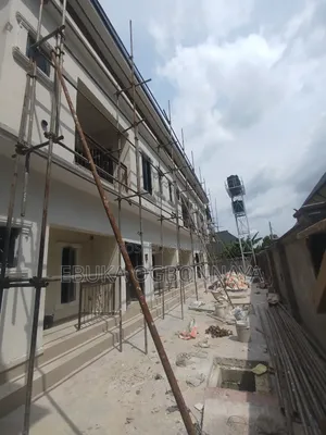 2bdrm Block of Flats in Apu Road, Off, Obio-Akpor for rent