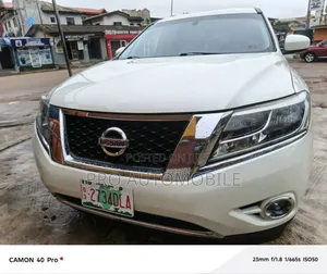 Nissan Pathfinder 2015 White