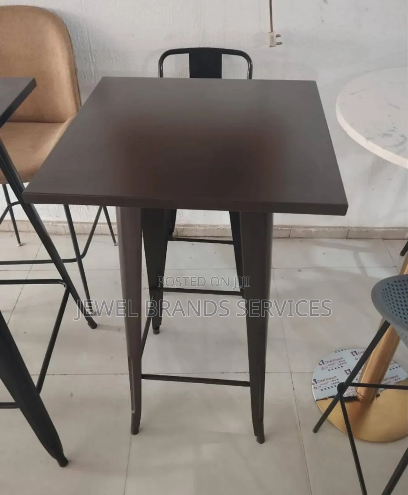 Strong Metal Bar Table