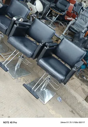 Executive Salon Barber Chair [Located in Lagos, Nationwide Delivery