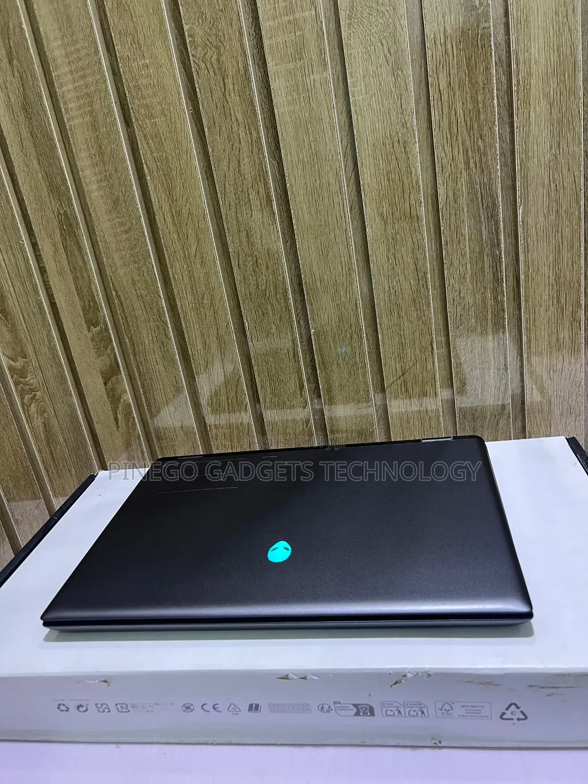 Laptop Dell Alienware M16 R2 32GB Intel Core Ultra 9 SSD 1T