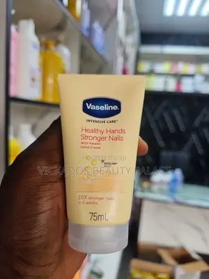 Vaseline Healthy Hands Stronger Nails