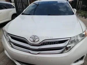 Toyota Venza XLE AWD V6 2013 White