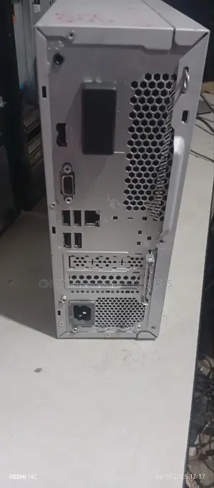 Desktop Computer Lenovo 8GB Intel Core I3 SSD 128GB
