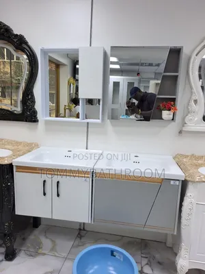 Cabinet Basin With Mirrors
