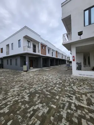 4bdrm Townhouse/Terrace in Ajah for sale