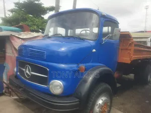 Tokunbo 1519 Mercedez Benz Dump Truck With Auxiliary