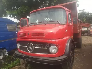 911 Tokunbo Mercedez Dump Truck With Non Auxiliary