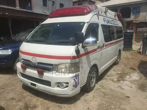 Toyota HiAce 2010 White