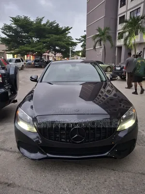 Mercedes-Benz C300 2015 Black