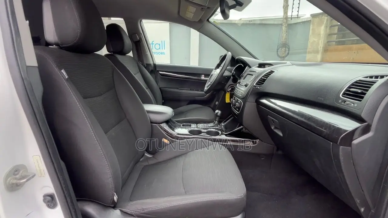 Kia Sorento 2015 White