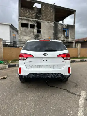 Kia Sorento 2015 White