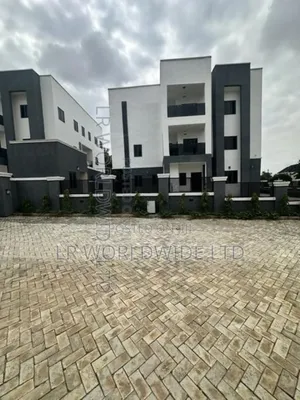 7bdrm Mansion in Kaura for sale
