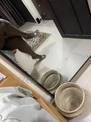 Pre Owned Women Heels