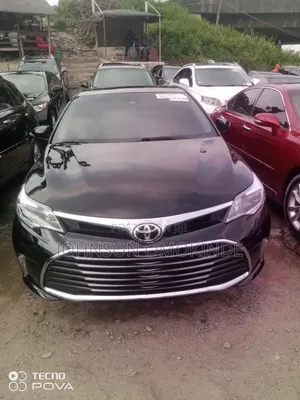Toyota Avalon Limited Sedan FWD (3.5L 6cyl 6A) 2017 Black